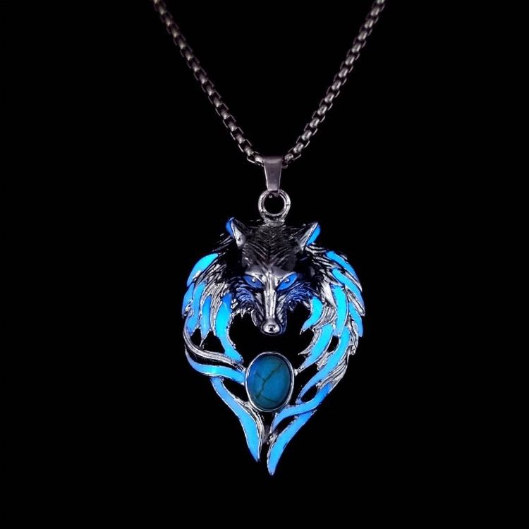 Street domineering Wolf King luminous necklace CRRSHOP Luminous pendant necklace, Hip Hop Turquoise Diamond Glow Pendant necklace free shipping