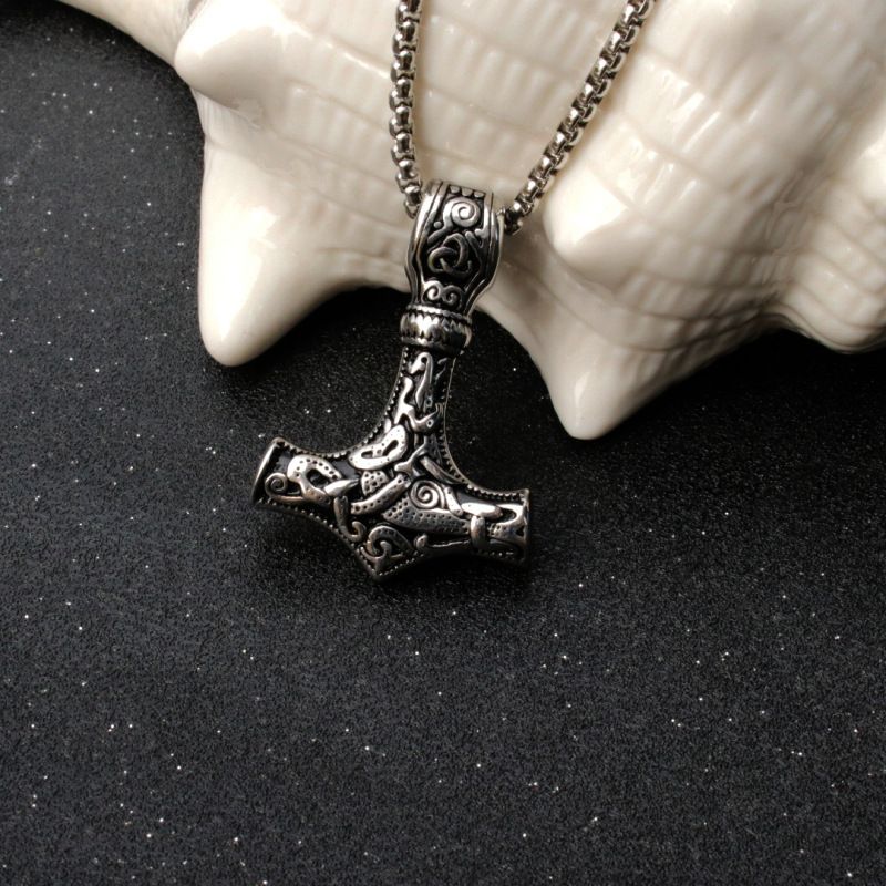 Necklace Personalized and Creative Titanium Steel Thor's Hammer Necklace Stainless Steel Jewelry CRRSHOP free shipping pendant necklace 60cm titanium steel chain