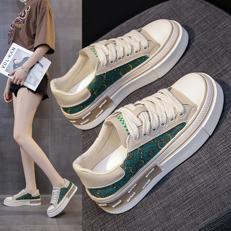 Women's New Spring Non-Slip Breathable Plate Shoes Thick Sole Sports Casual Shoes