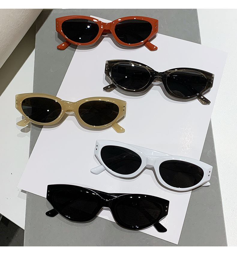 New Sunglasses for Women Fashion Trendy Small Frame Sunscreen and Sunshade Driving Sunglasses for Men and Women Couple Street Photography Sunglasses