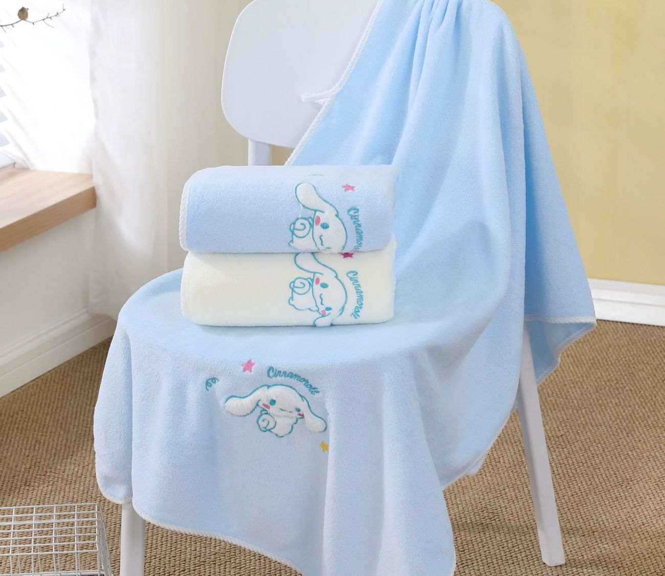 Children's bath towel - Coral fleece jade gui dog bath towel is soft, absorbs water well and does not shed hair.