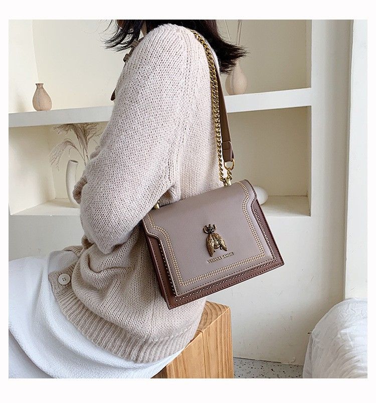 French women's bag 2024 summer new chain retro bee single shoulder tote bag contrasting color crossbody small square bag