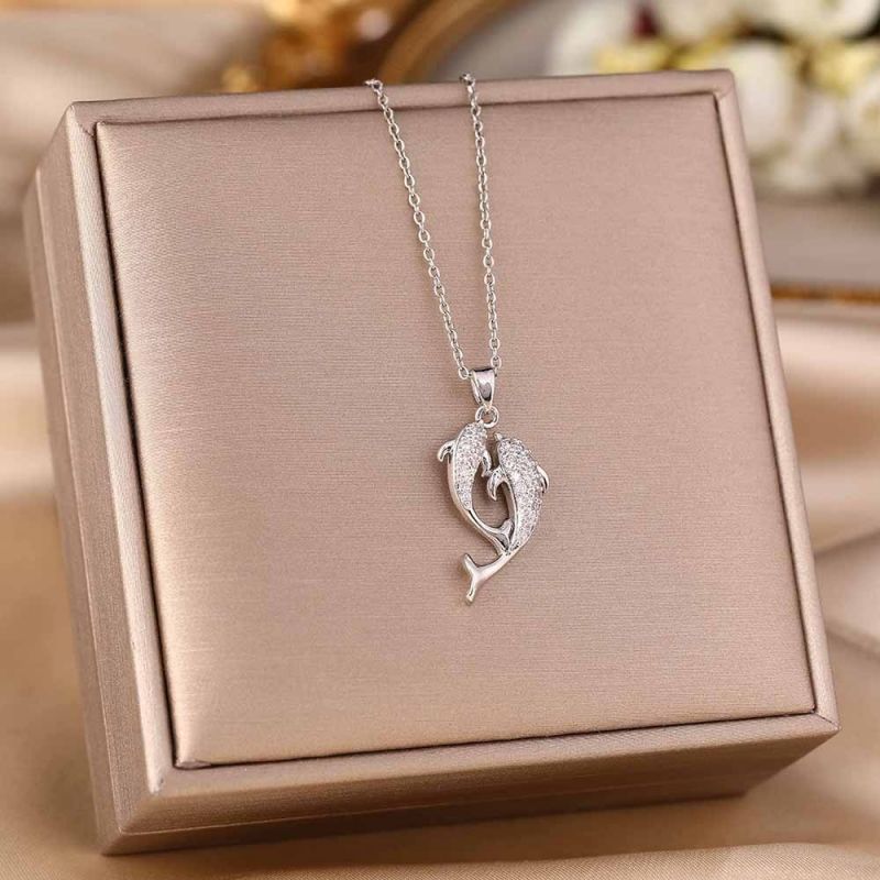 Two fish pendant necklace,chain pendant titanium steel necklace silvery  pendant+chain