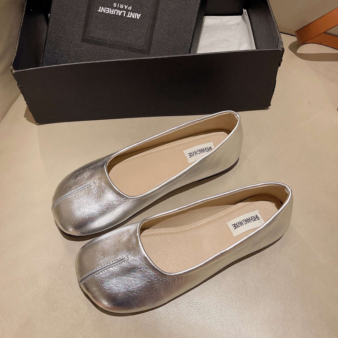 Women's Soft Leather Slip-On Flats - Breathable Comfort, Chic Design for Casual & Daily Wear
