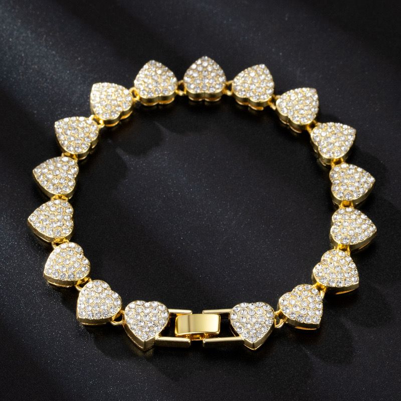 Gold heart-shaped diamond bracelet; Shine luxury style; Women's fashion accessories; Gift giving20cm