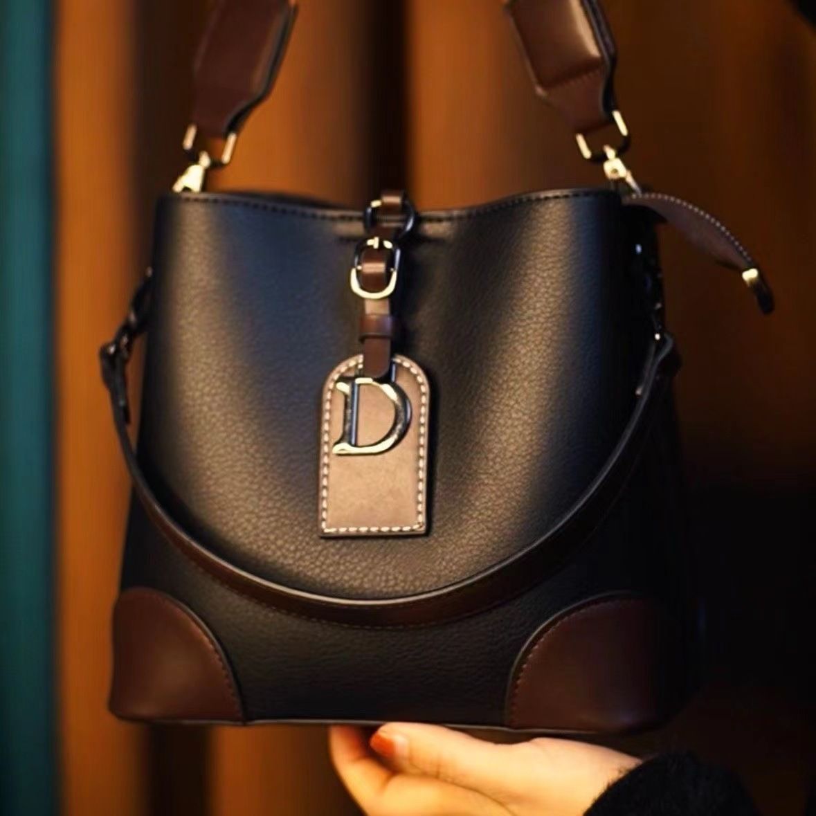 Soft Leather Bucket Bag For Women Fashion All-match Handbag Large Capacity Single Shoulder Crossbody Bag Daily Ladies Storage Purse
