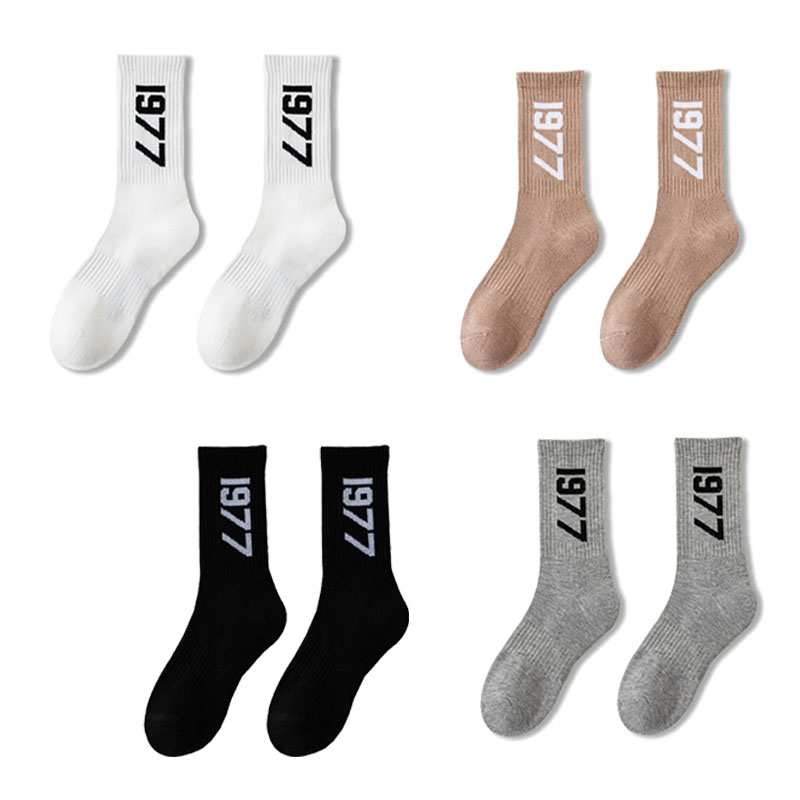 SP-D05 men's hip hop basketball socks soft couple sport socks 1977 pattern print 4cps set