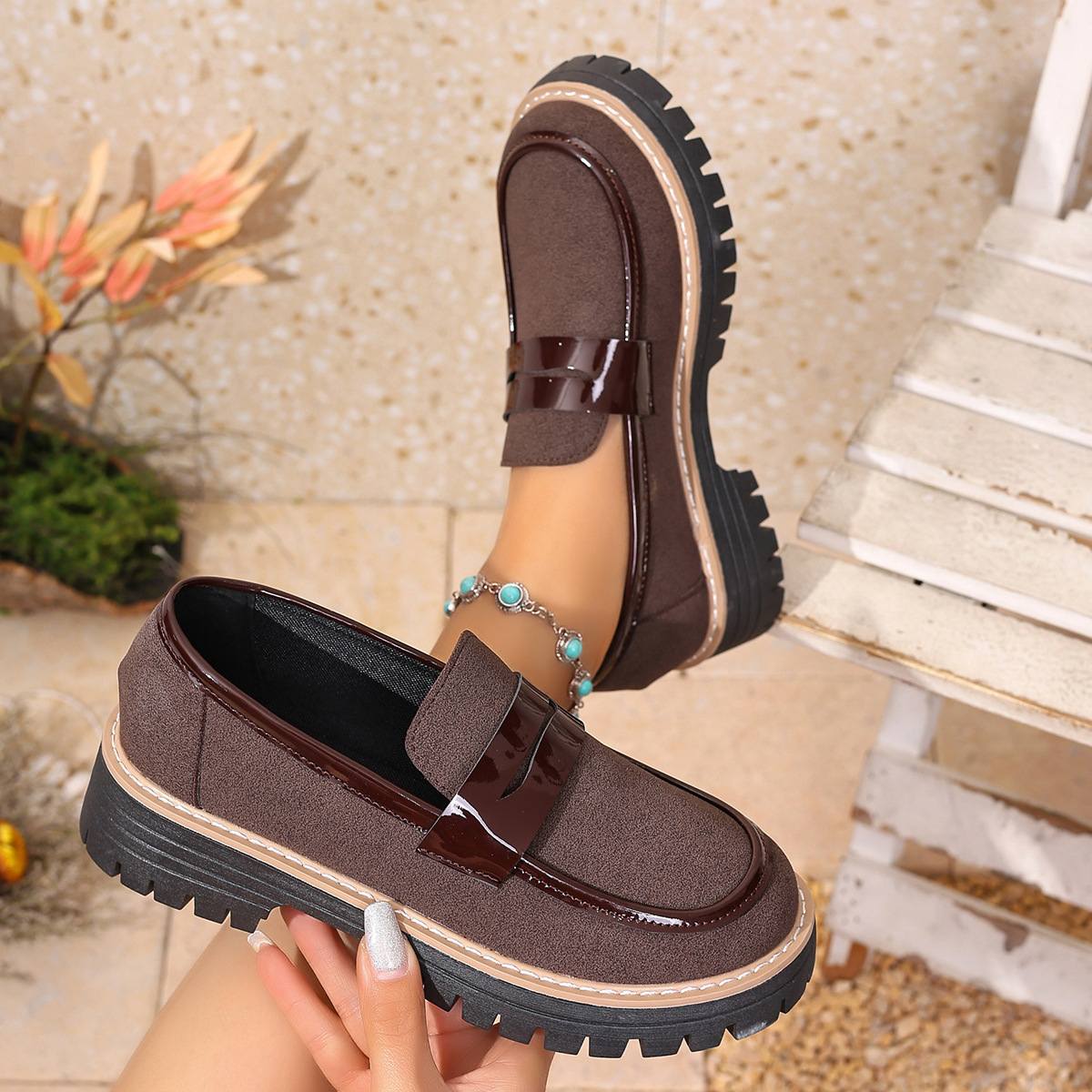 British wind small leather shoes female spring and autumn 2025 new fashion all kinds of retro match color casual thick heel platform single shoes