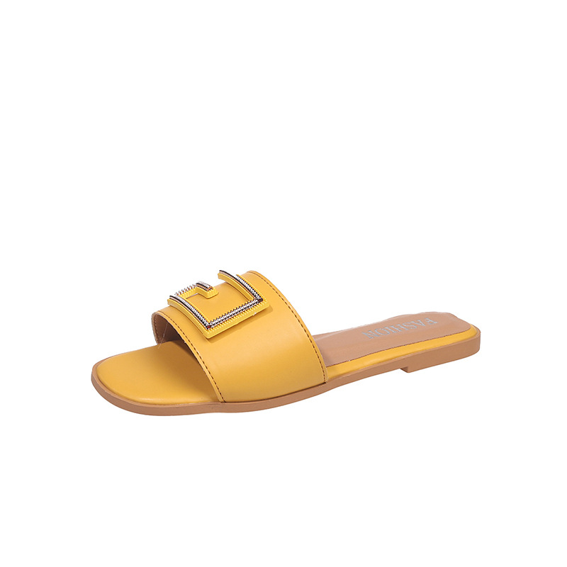 Big size metal clasp cool slipper female 2025 summer new senior feeling all kinds of casual flat one flip-flop female