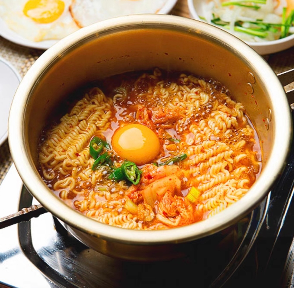 Shin Ramyun instant noodles Korean