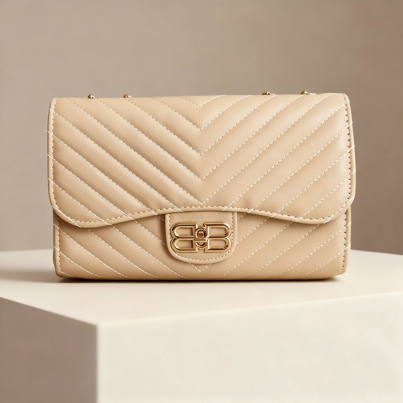 Quilted Crossbody Purse for Women Trendy Ladies Shoulder Bag with Chain Designer Purses