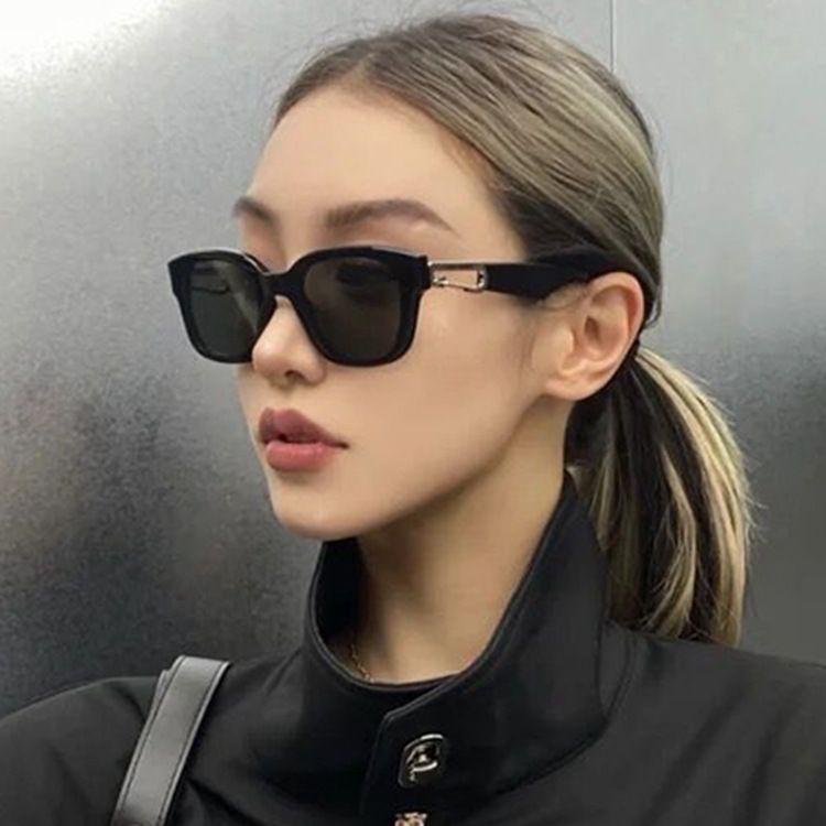 2024 New shape buckle decorative square trend small frame sunglasses 86555