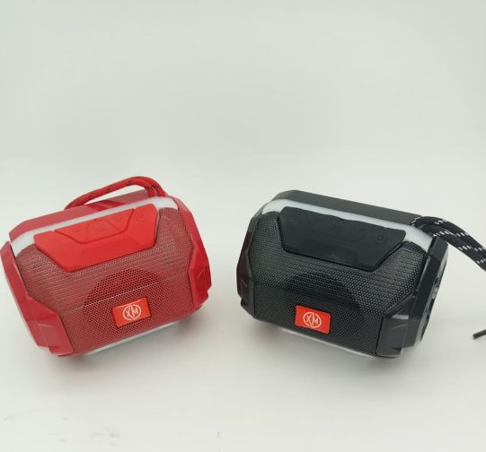 Wireless outdoor 5.0 Handy LED Flash Light Portable speakers Music surround Stereo Speaker A005