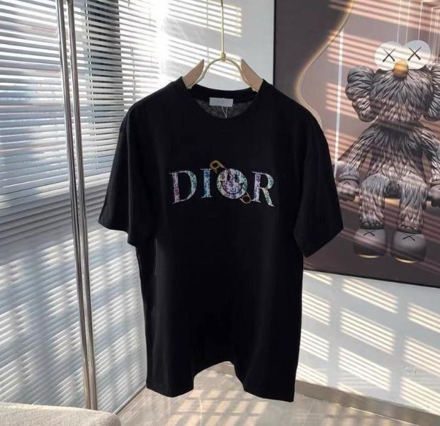 New Design Christian Dior's Latest T-shirt - Unique T-shirt Design