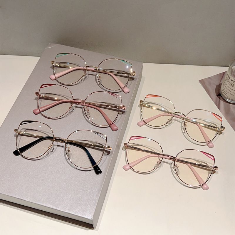 New Hollow Cat Eye Anti Blue Light Glasses, Minimalist Luxury No-makeup Flat Optical Eyewear, Fashion Versatile Face-flattering Glasses, Lightweight Eye Protection for Daily Office Wear