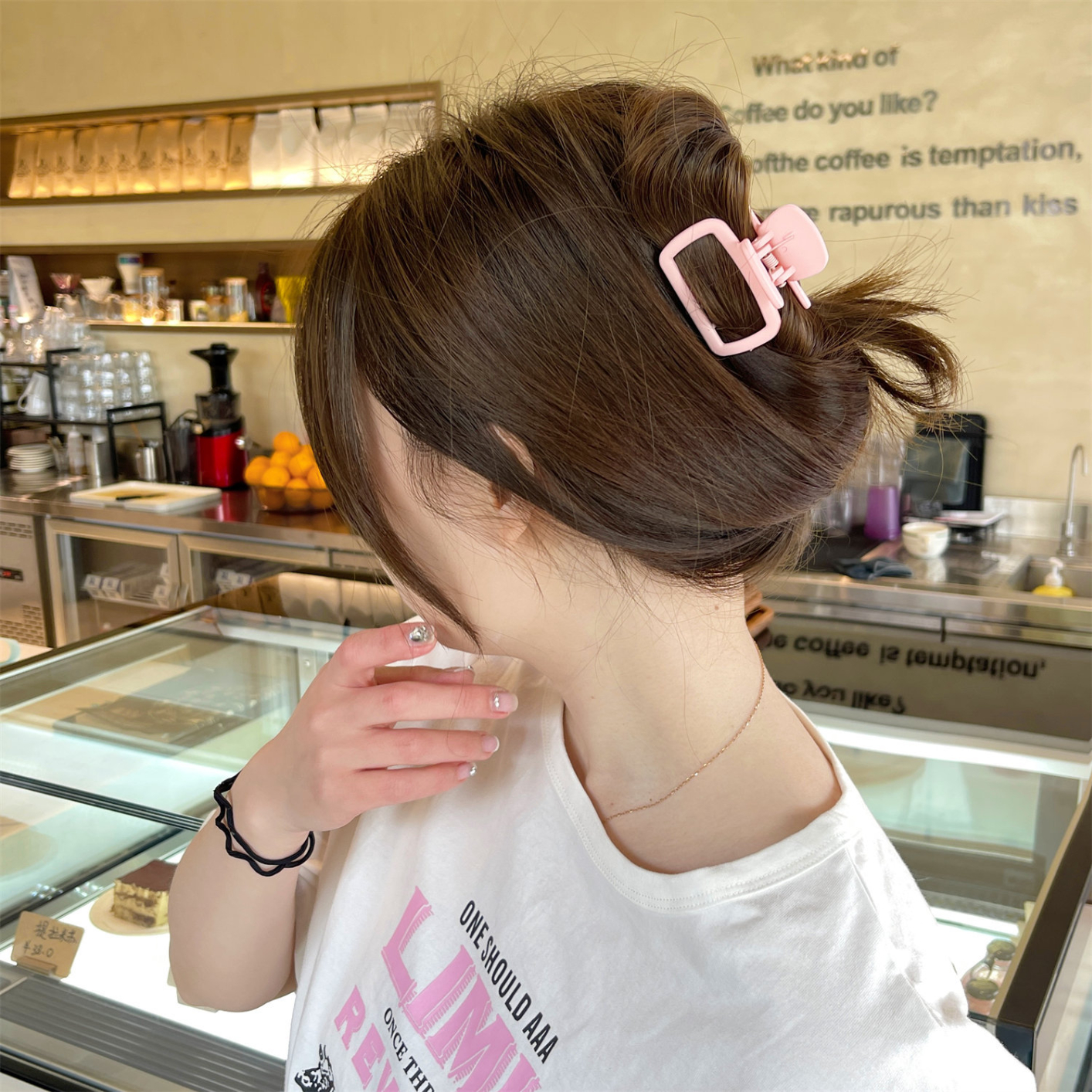 FJ1068 Women's Simple Square Small Grab Hair Clip Headpiece on the Back of the Head
