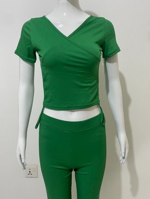 V-neck pleated slim two-piece tracksuit Spice girl pleated deep V short sleeve slacks suit solid color knitted split top + bootcut trim trousers