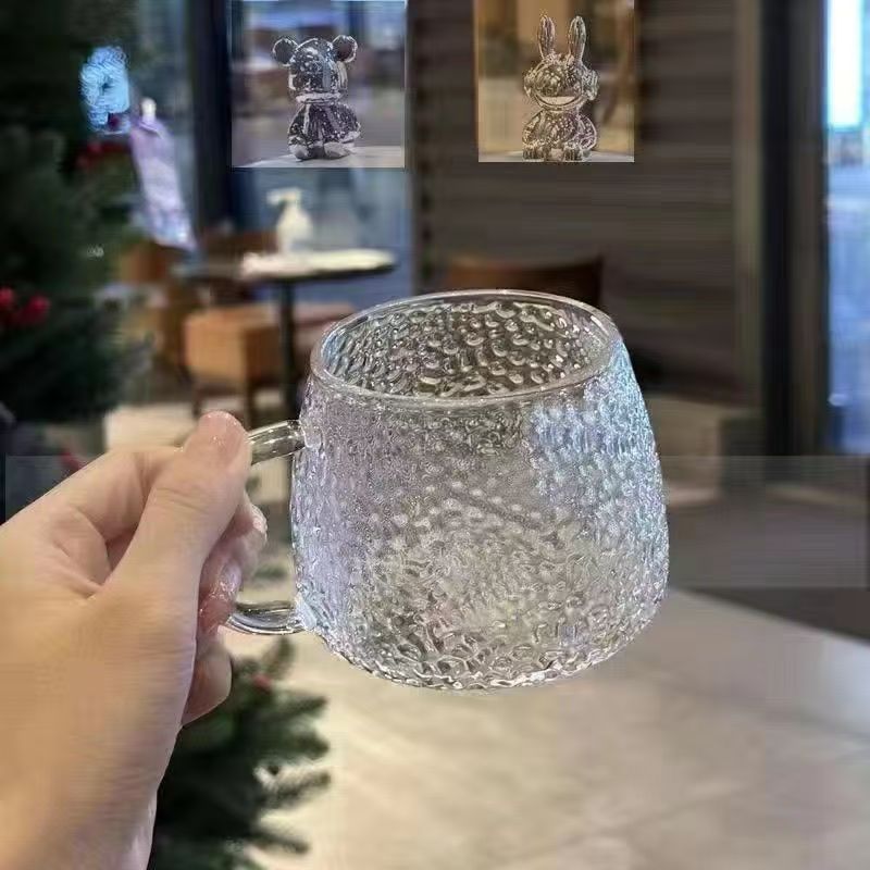 "Hammer Texture Meets Cute Bear! Glass Water Cup with Spoon, Start Your Delicate Drinking Time"
