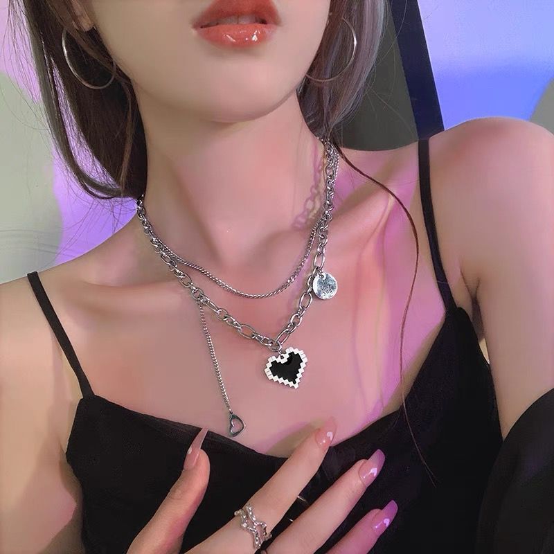 M1358 Trendy Double Layers Gothic Heart Pendant Necklace Punk Pendant Necklace for Women Girls Jewelry Accessories