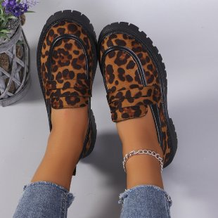 Large size loafer shoes 2024 new single shoe leopard print British style fashion shoes temperament 100 suede women's shoes 0992