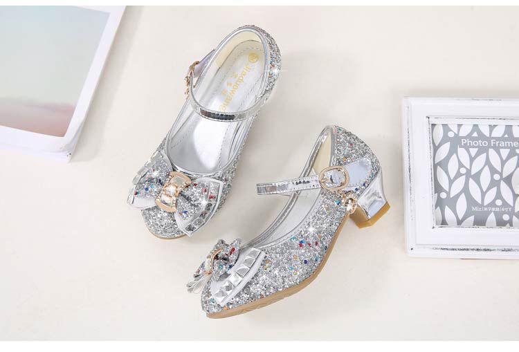 Dress Shoes Autumn New Girls' Small High-Heeled Leather Shoes Sparkling Shoe upper with Bow Decoration for Children's Dance Shoes