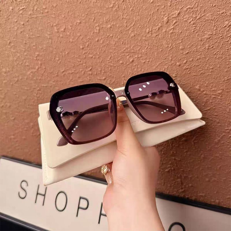 Fashion Pearl Decor Sunglasses for Women, Elegant UV400 Anti-UV Sun Shades, Trendy Streetwear Eyewear, Versatile Outdoor Daily Vacation Sun Glasses