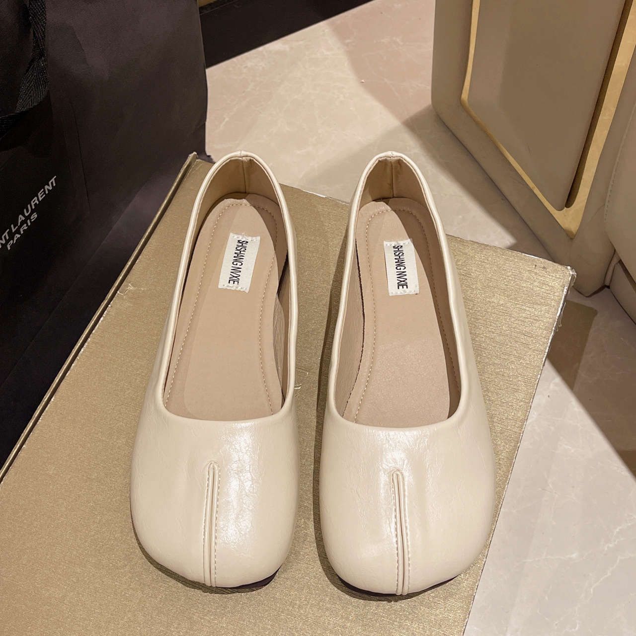 Women's Soft Leather Slip-On Flats - Breathable Comfort, Chic Design for Casual & Daily Wear

