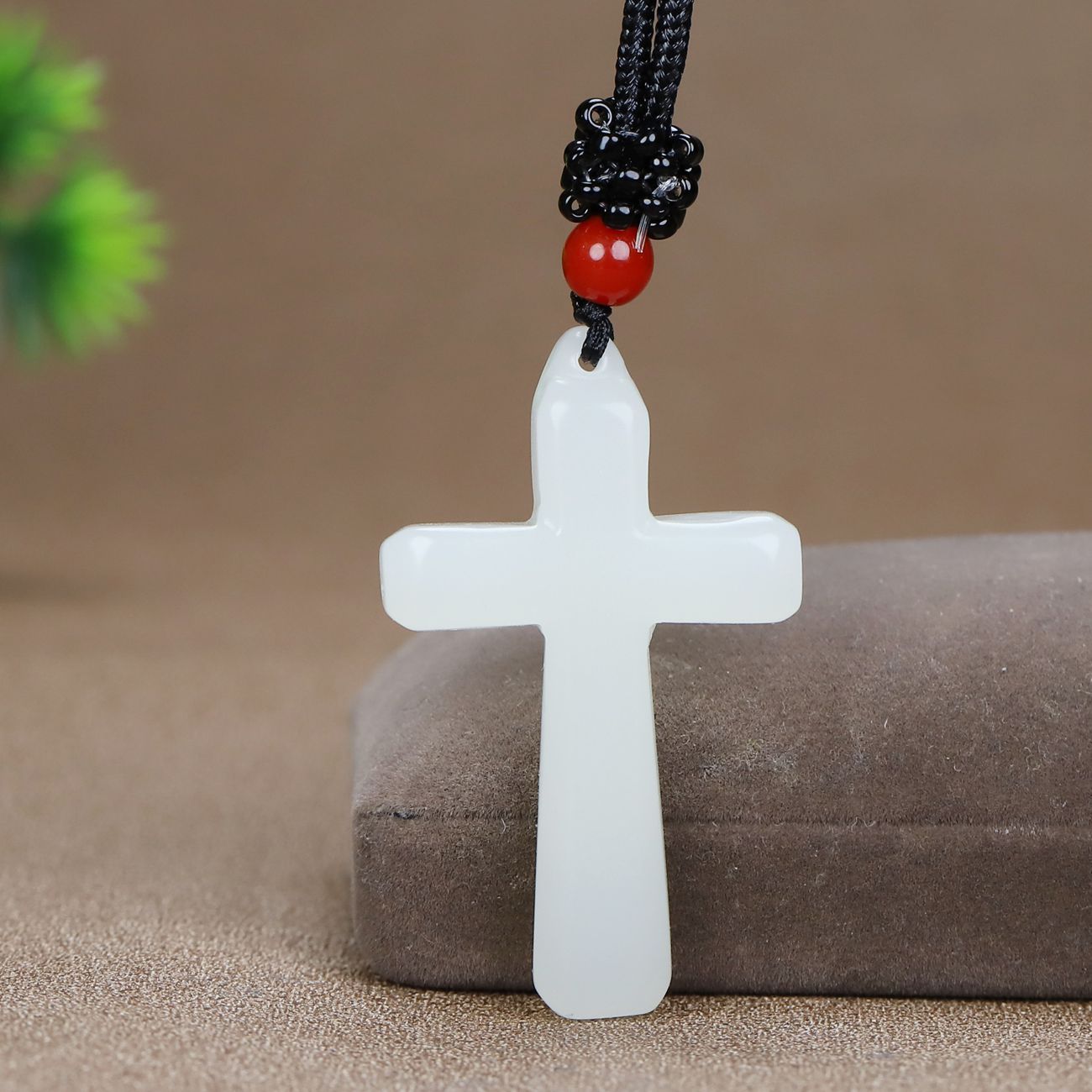 Xinjiang Hetian jade, white jade, jasper cross, pendant suet white jade, cross necklace men and women style.