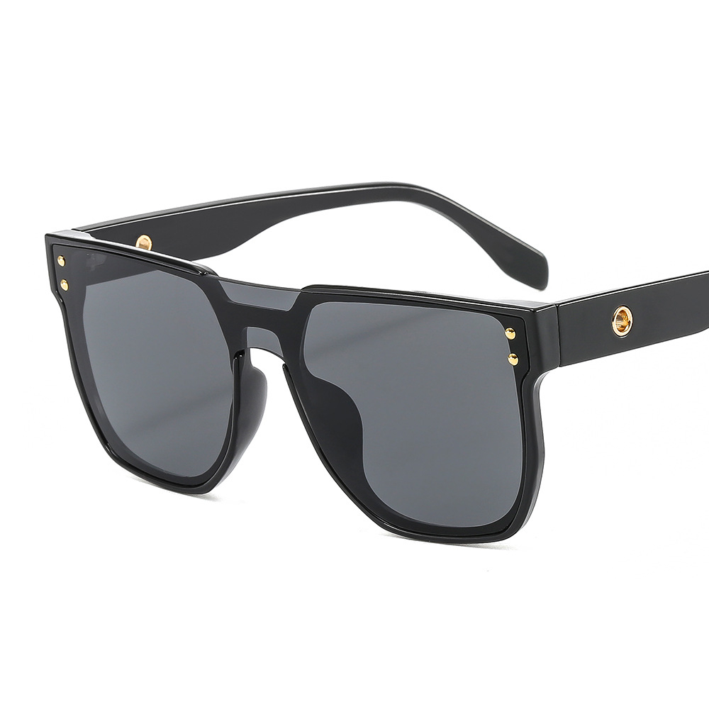 New one-piece men's and women's avant-garde fashion personalized sunglasses and sunglasses of the same style as the online Red Star