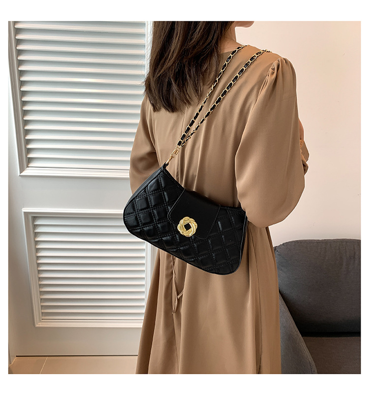 2024 New Fashion Foreign Style Women's Bag Trend Casual Chain Bag Shoulder Messenger Bag Large Capacity Underarm Bag