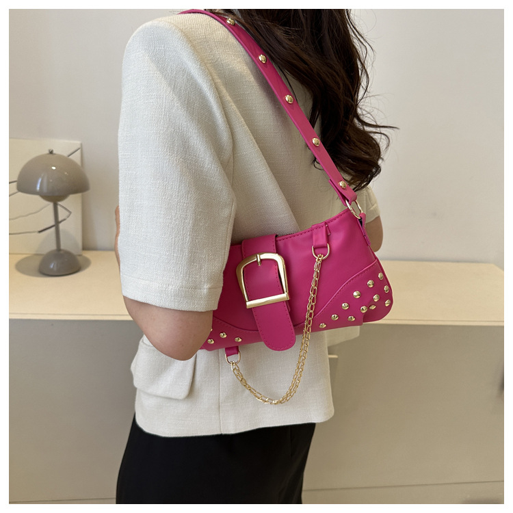 2024 New Rivet Fashion Chain Shoulder Bag Ladies Leisure Work Bag Monochrome Crossbody Bag