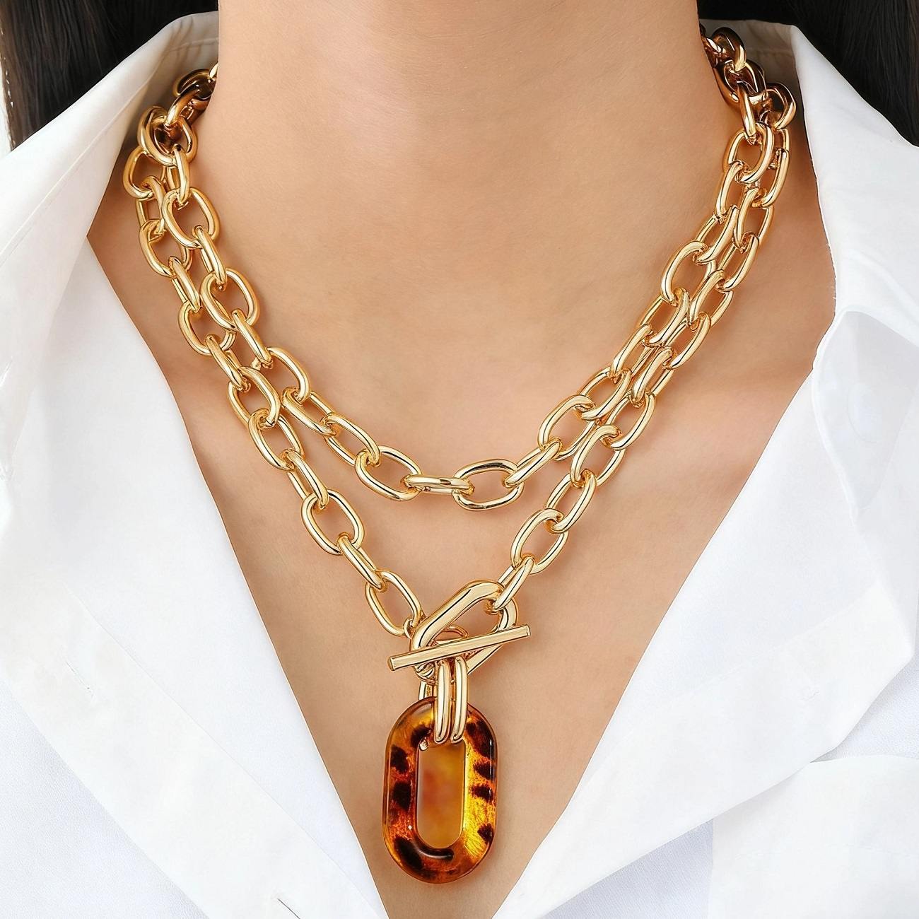 Chunky Paperclip Chain Necklace with Tortoiseshell Resin Pendant, 3-Tone Gold/Silver/Leopard Print Toggle Choker for Women
