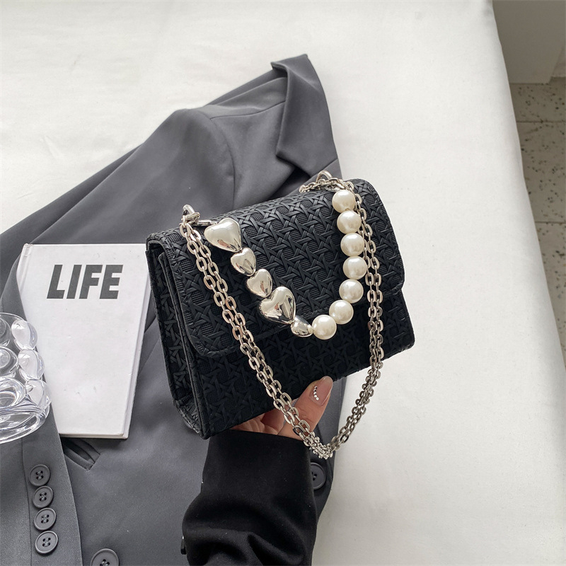 2023 New Personality Fashion Pearl Chain Bag One Shoulder Messenger Bag Casual Small Square Bag Trendy Women's Bag