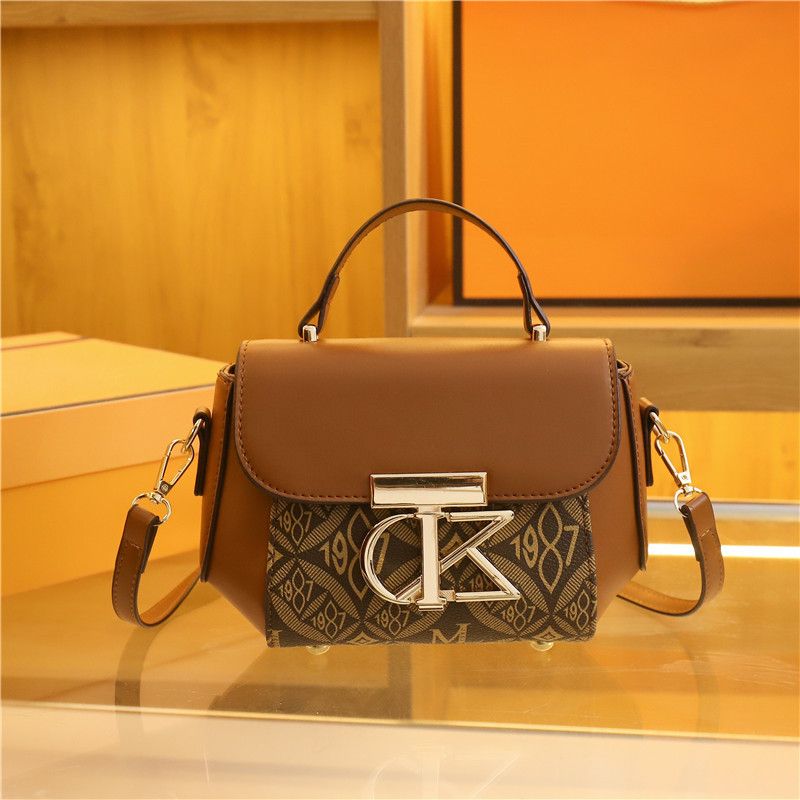 Texture handbag bag women's new temperament all-in-one shoulder bag letter fashion contrast color crossbody small square bag 3009