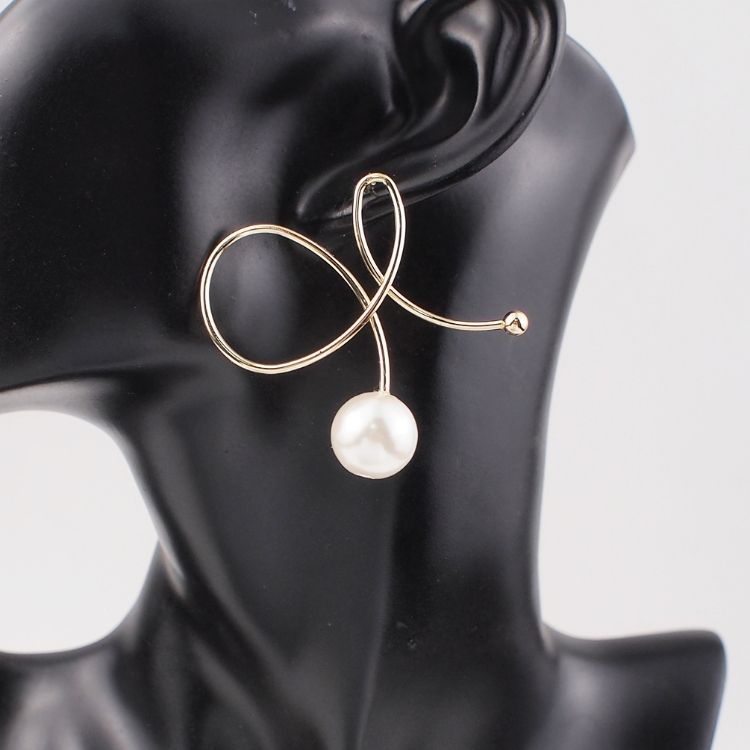 Earring  Bow tie earrings Pearl Unique Earrings Exaggerated earrings CRRSHOP jewelry 