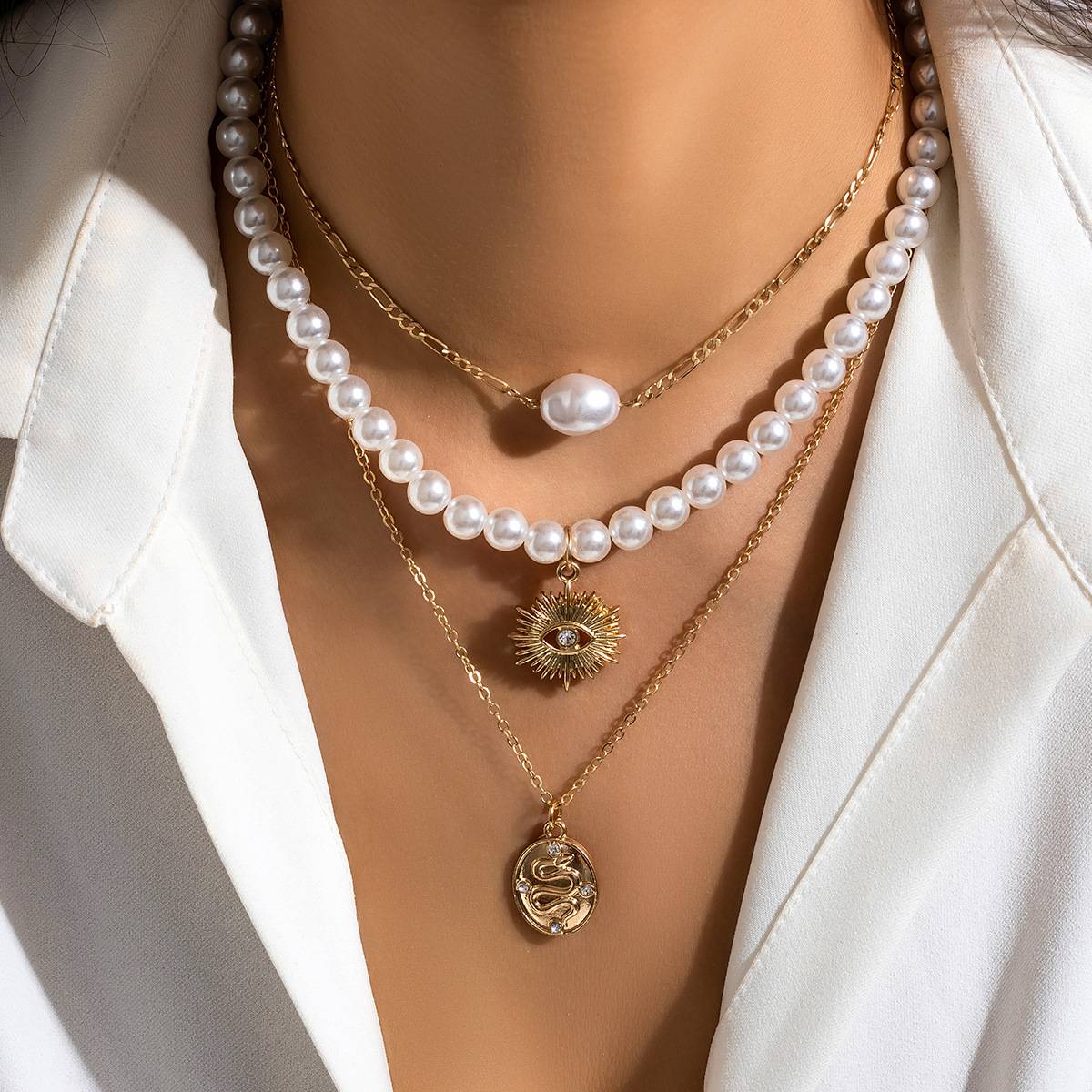 4221 Women's Retro Imitation Pearl Collarbone Chain Beach Shell Necklace