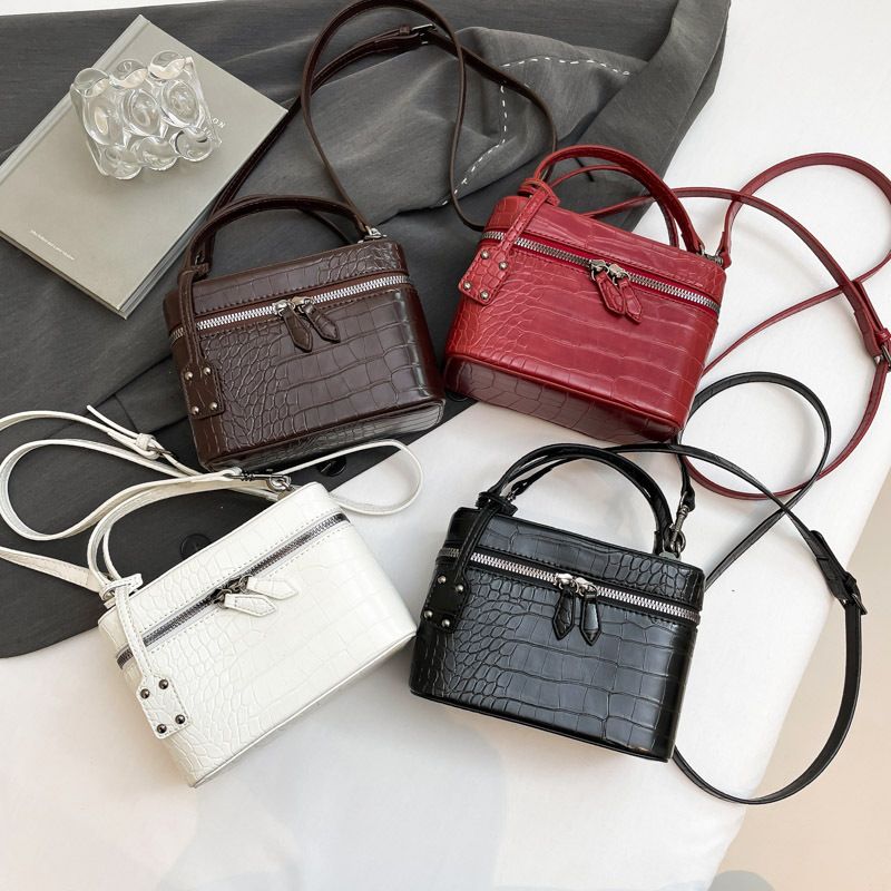 Women Trendy Minimalist Box‑Shaped Handbag, Fashion Multi‑Purpose Shoulder Crossbody Purse, Casual Top‑Handle Square Box Bag for Ladies Daily Use
