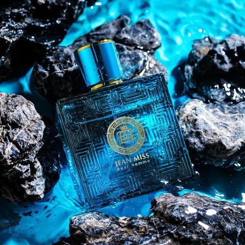 Yantao Perfume NO. 106 Glass Bottle: Woody Fashionable Light Fragrance Long Lasting Men's Perfume