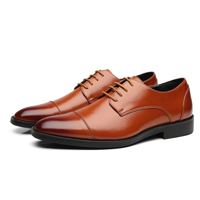 Spring new pointed-toe lace-up business formal leather shoes for men, British Brock cross-border men's shoes, wedding shoesbrown