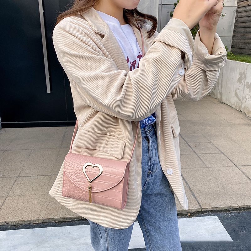 Fashionable Ladies Handbag Heart Pattern Mini Bag with Adjustable Strap Functional Shoulder Bag Perfect for Daily Use