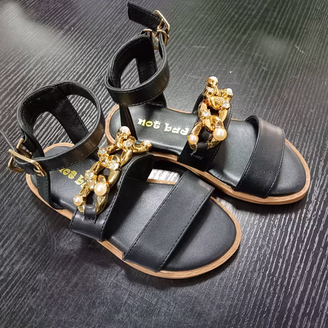 AK - 75 Children's Summer New Versatile Chain Rhinestones Sandals Flat Bottom Soft Sole SandalsBlack