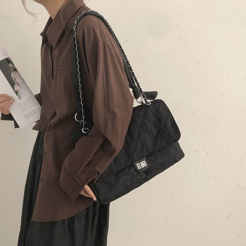 8637 Good quality chains square classic ladies sling bag crossbody black big women fashion handbags