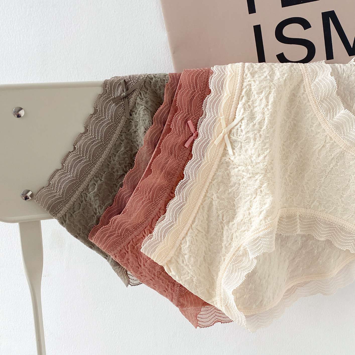 986 Women's Lace-Trimmed Underwear, Comfortable and Breathable Underwear