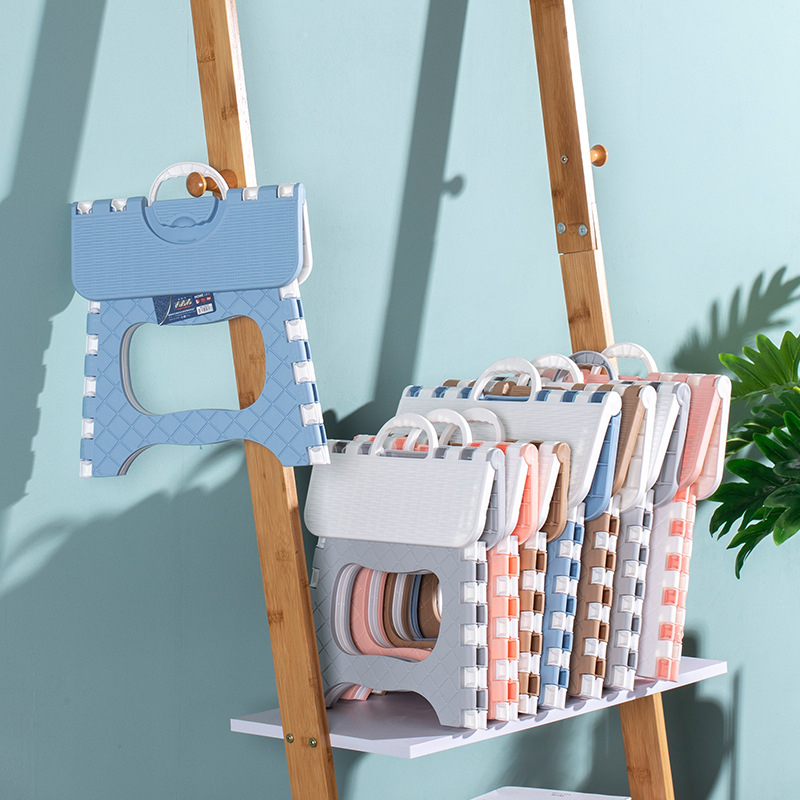 Folding Step Stool for Adults and Kids Holds Up to 300 lbs ,Non-Slip Folding Stools with Portable Handle, Compact Plastic Foldable Step Stool for Bathroom,Bedroom, Kitchen