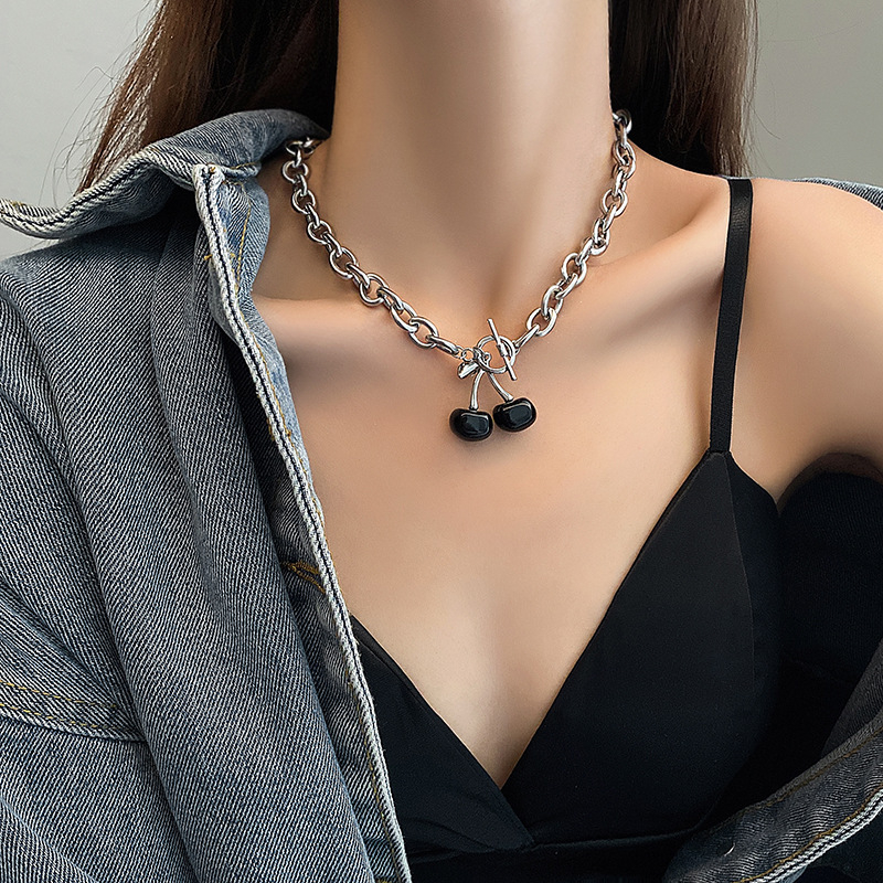 A5024 Fruit Jewelry Set Choker Necklace Minimalist Clavicle Chain Necklace Black Cherry Pendant Necklace for Women