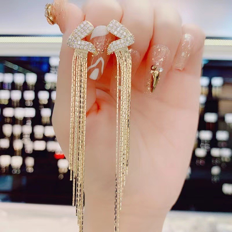 E3435 Women's Spring/Summer New Long Tassel Earrings Fashion Rhinestone Earrings