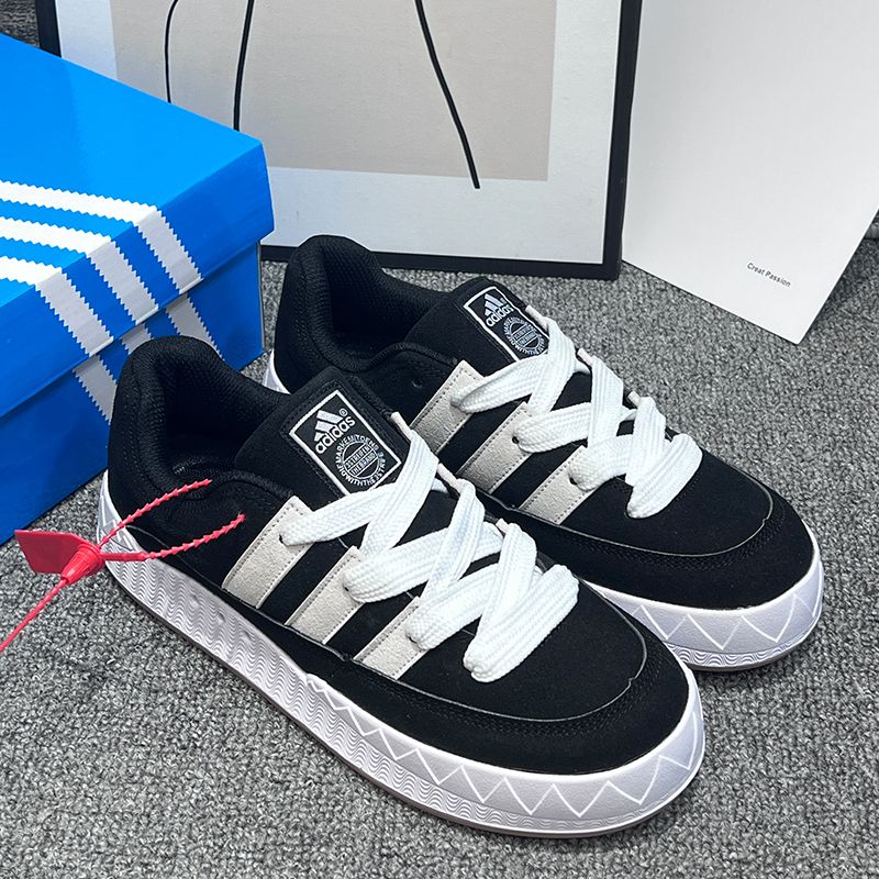 Adidas Shark low top couples Hugh fashion sneakers non-slip,wear-resistant,sport shoes for men and women