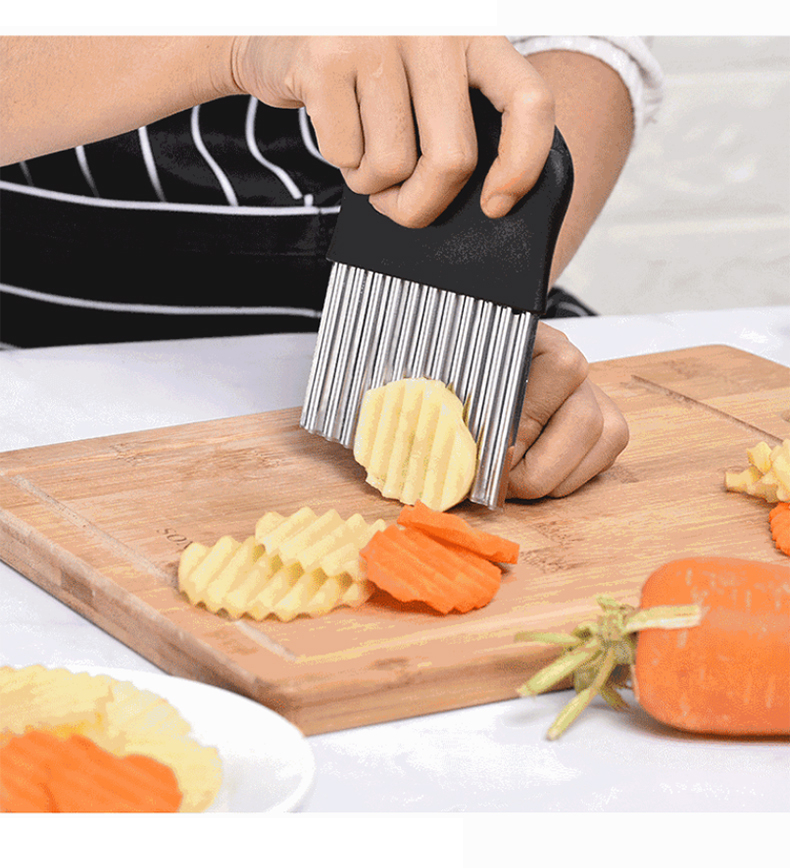Potato Crinkle Cutter, Stainless Steel Crinkle Cutting Tool, Potato Fry Cutter, Kitchen Vegetable Wavy Blade Cutter, Vegetable Strips Salad Fruit Chopping Knife