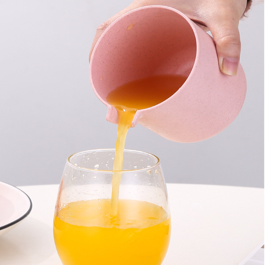Manual Juicing Cup Wheat Straw Juicer Mini Portable Juicer Orange Lemon Juicer