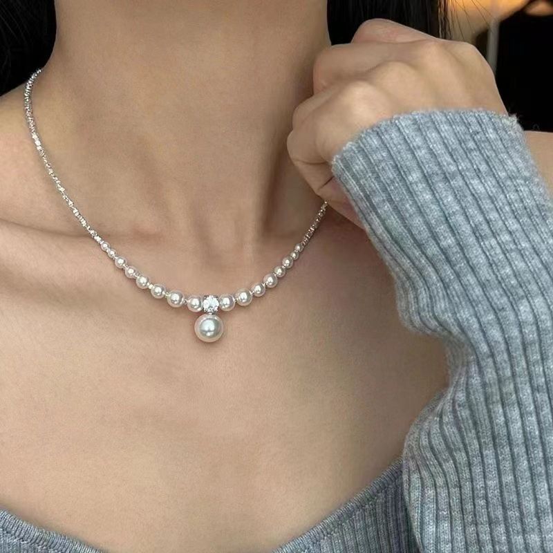 Various styles of fashion new pearl party necklace fashion high-end temperament clavicle chain net celebrity necklace clavicle chain niche dress accessoriesSmall Pearl
